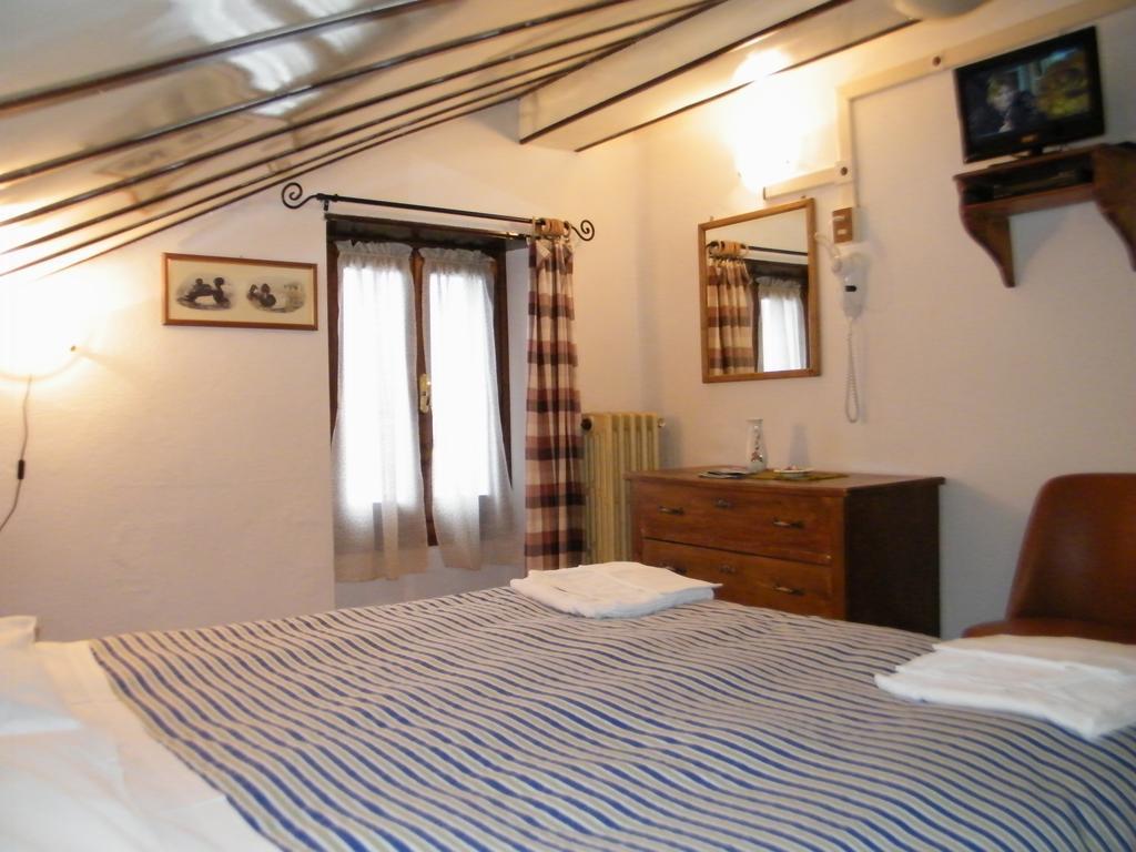 Albergo Ristorante Macugnaga Pokoj fotografie
